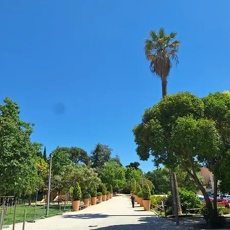 Rez De Terrasse Piscine Parking Prive Rum i privatbostad Hyères