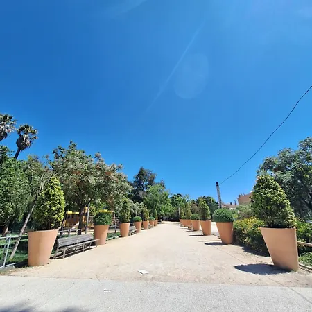 Rum i privatbostad Rez De Terrasse Piscine Parking Prive